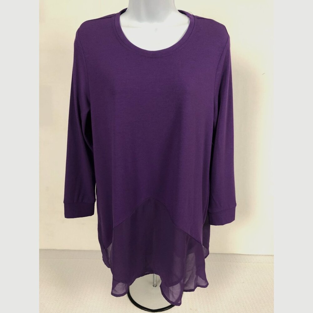 Mountain Mamas Women Top Size M  Purple Long Sleeves Lined New w Tags Round Neck